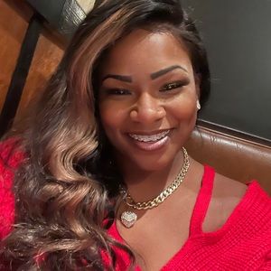 Meet your Posher, Tiesha